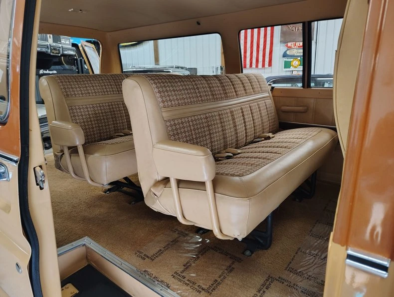 1975 Ford Econoline Van - Image 24 of 31