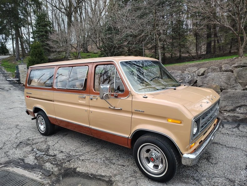 1975 Ford Econoline Van - Image 10 of 31