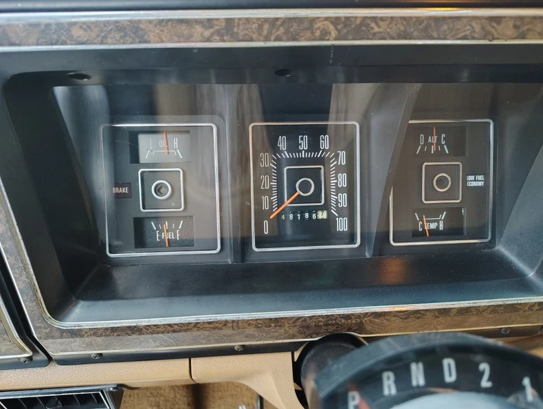 1975 Ford Econoline Van - Image 19 of 31