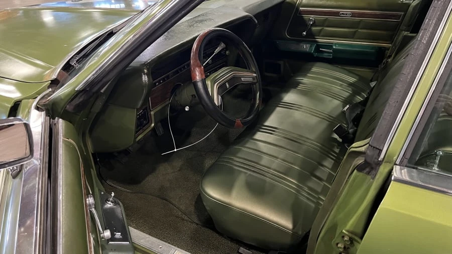 1975 Ford Country Squire - Image 6 of 8