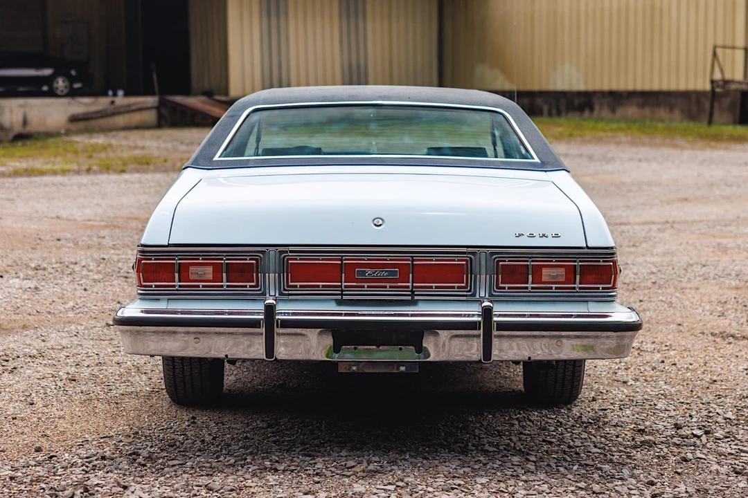 1975 Ford - Image 8 of 31