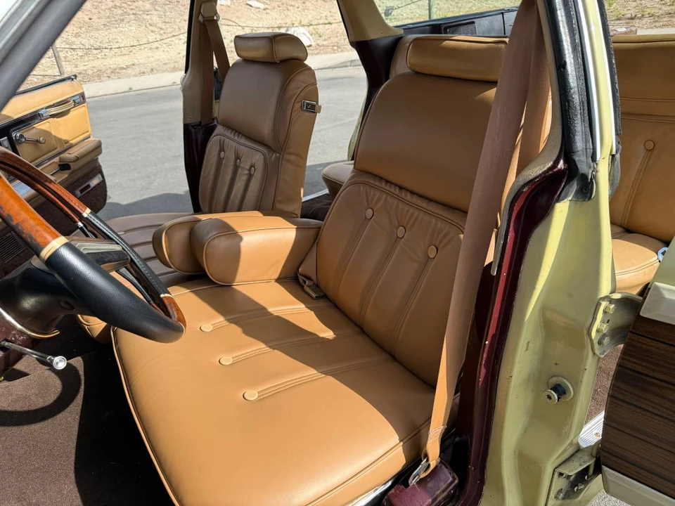 1975 Ford Country Squire - Image 14 of 24