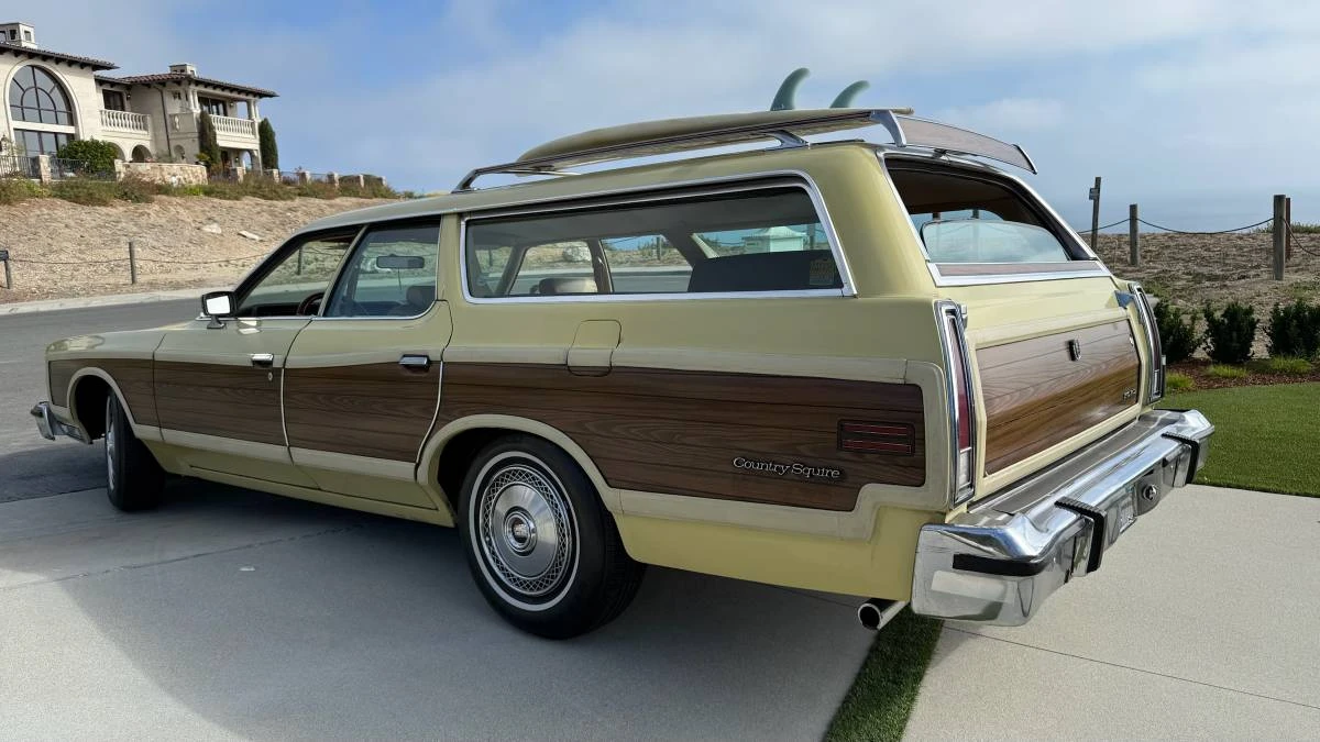 1975 Ford Country Squire - Image 11 of 24