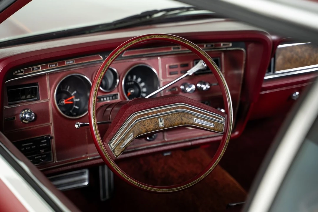 1975 Ford Thunderbird - Image 27 of 31