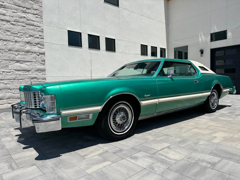 1975 Ford Thunderbird 6th Gen - Image 9 of 31