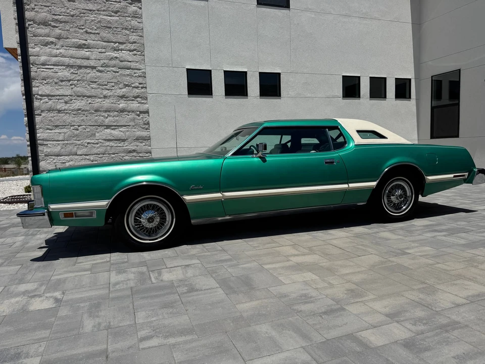 1975 Ford Thunderbird 6th Gen - Image 10 of 31