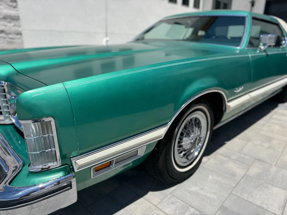 1975 Ford Thunderbird 6th Gen - Image 28 of 31