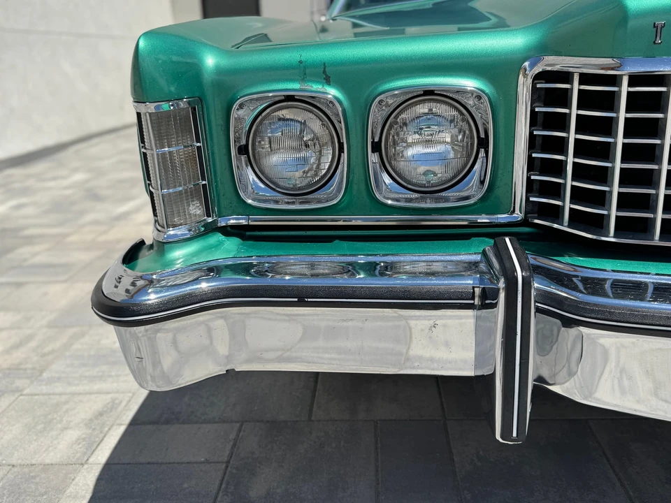 1975 Ford Thunderbird 6th Gen - Image 24 of 31