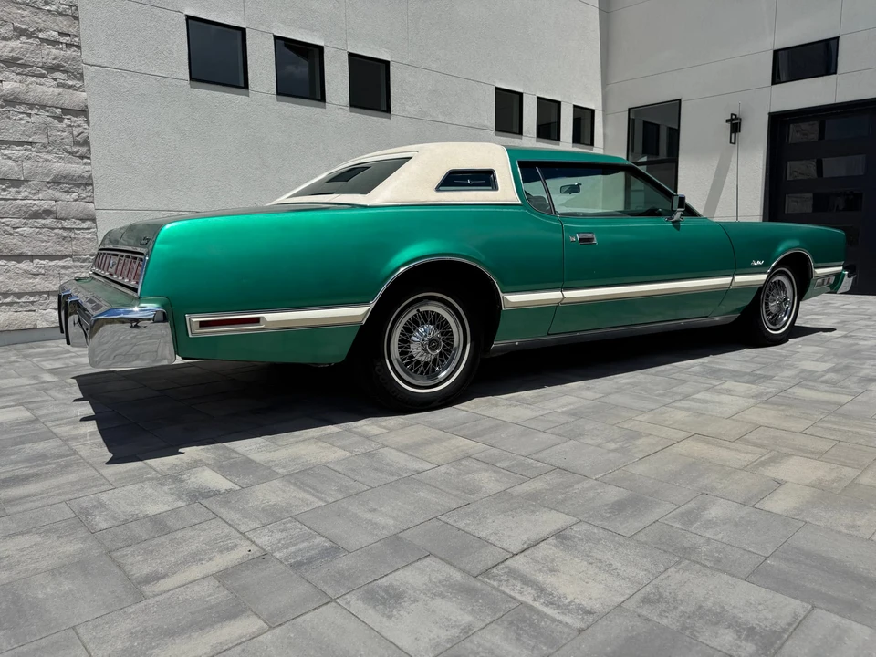 1975 Ford Thunderbird 6th Gen - Image 18 of 31