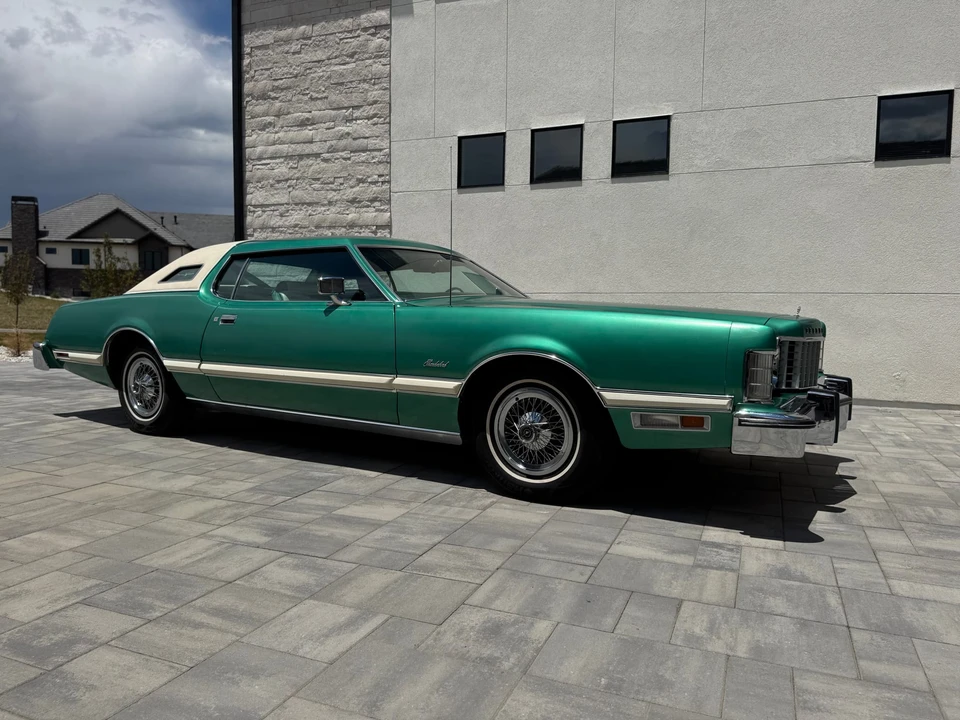 1975 Ford Thunderbird 6th Gen - Image 2 of 31