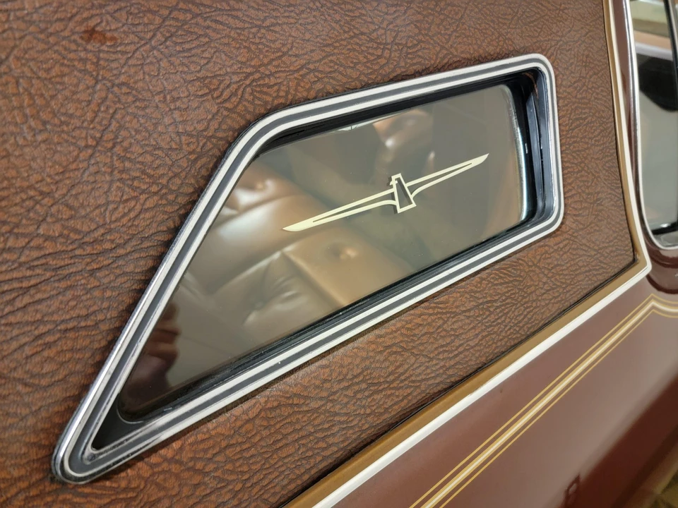1975 Ford Thunderbird 5th Gen - Image 18 of 31