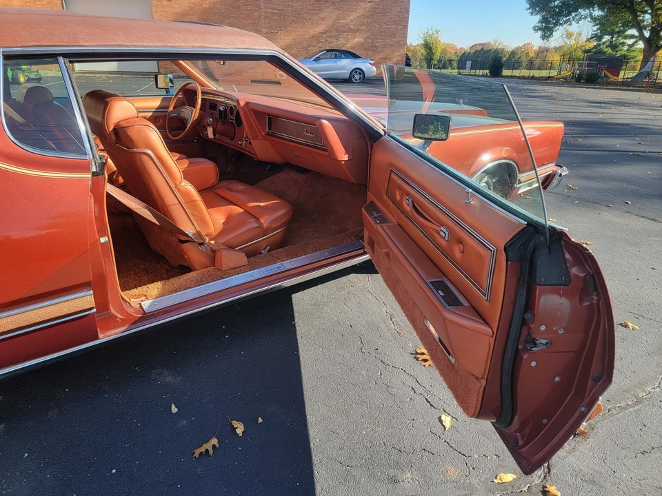 1975 Ford Thunderbird 5th Gen - Image 28 of 31