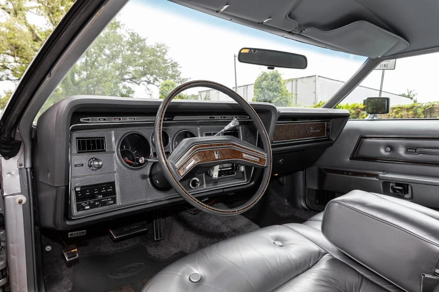 1975 Ford Thunderbird 6th Gen - Image 19 of 31