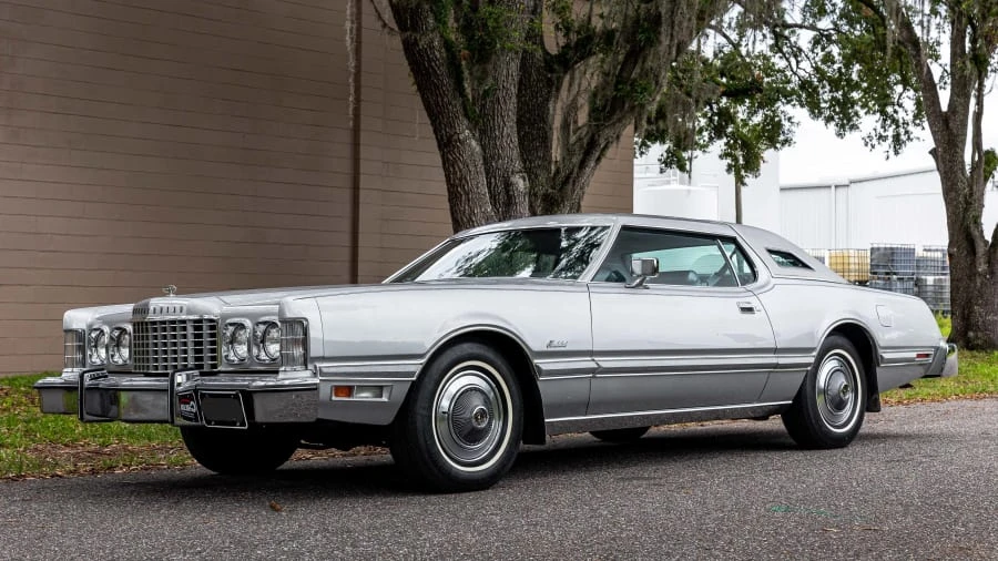 1975 Ford Thunderbird 6th Gen - Image 16 of 31