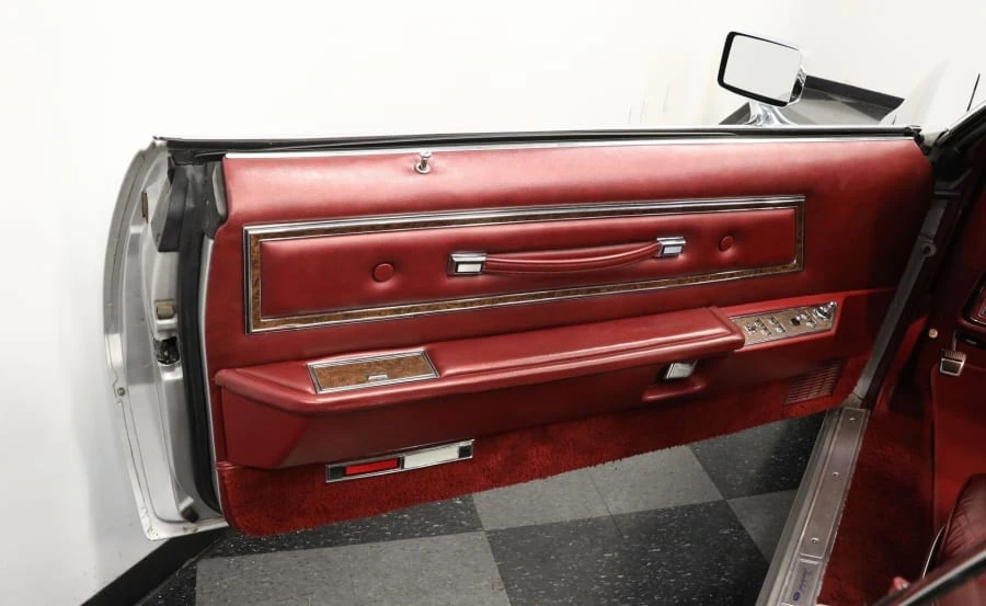 1975 Ford Thunderbird 6th Gen - Image 15 of 23