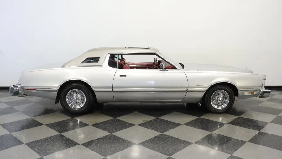 1975 Ford Thunderbird 6th Gen - Image 2 of 23