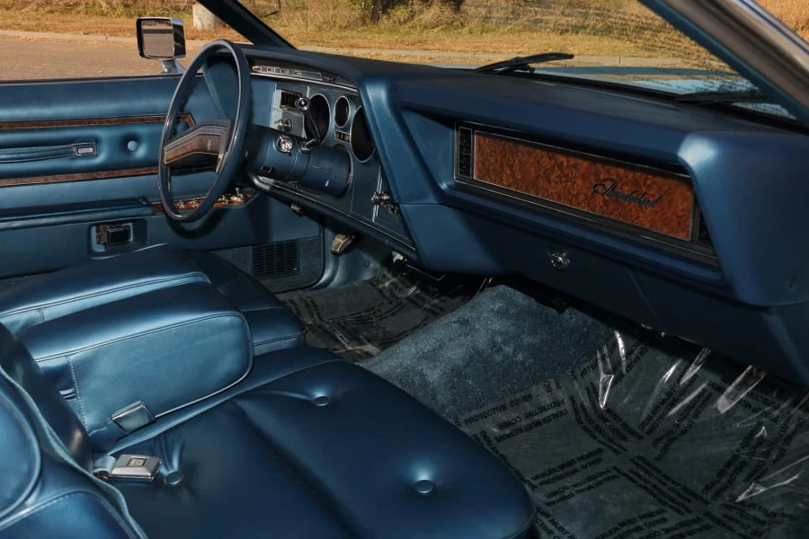 1975 Ford Thunderbird 6th Gen - Image 17 of 31