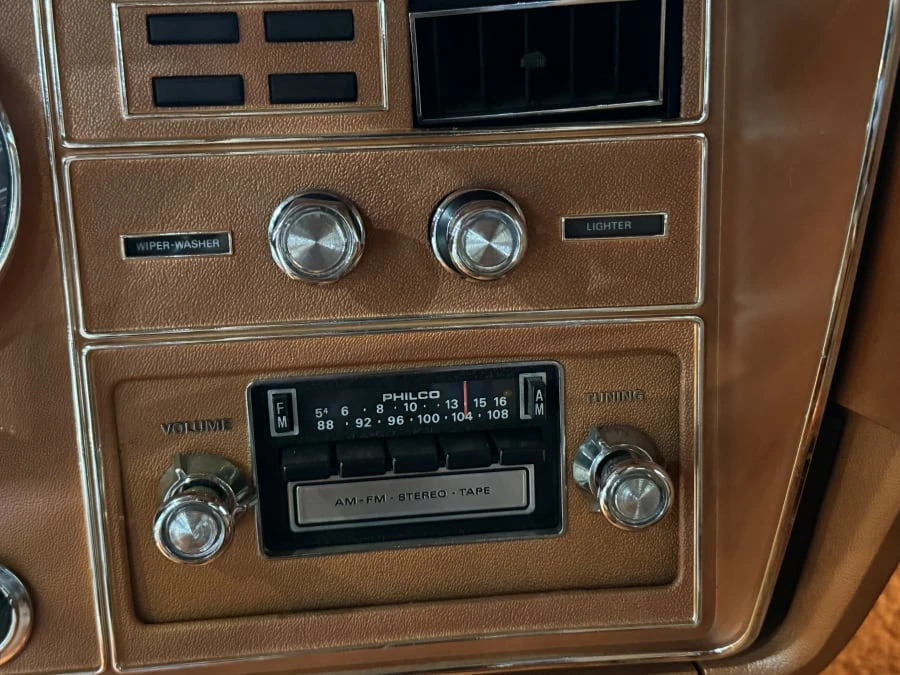1975 Ford Thunderbird 6th Gen - Image 9 of 10