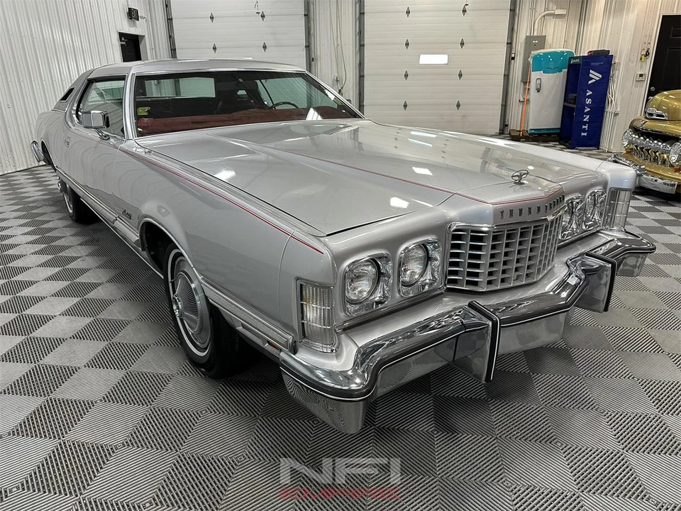 1975 Ford Thunderbird 6th Gen - Image 5 of 31