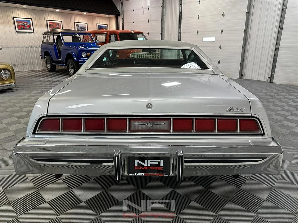 1975 Ford Thunderbird 6th Gen - Image 9 of 31