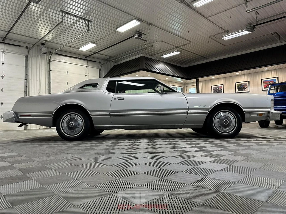 1975 Ford Thunderbird 6th Gen - Image 17 of 31