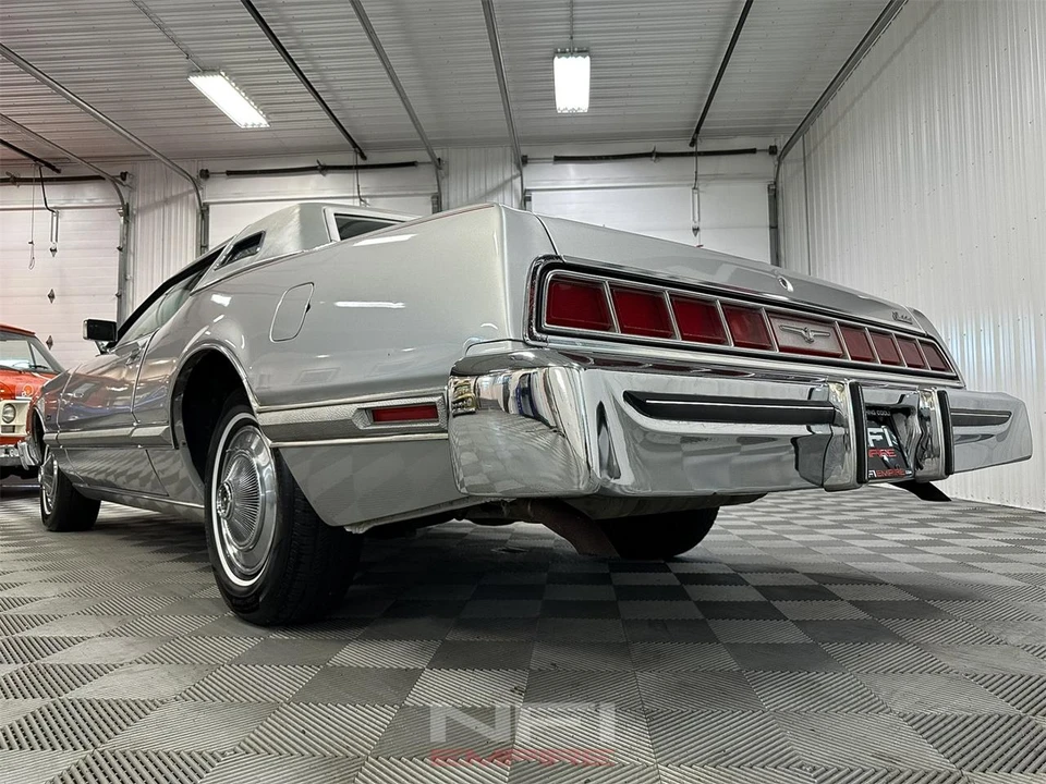 1975 Ford Thunderbird 6th Gen - Image 21 of 31
