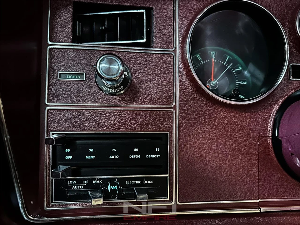 1975 Ford Thunderbird 6th Gen - Image 29 of 31