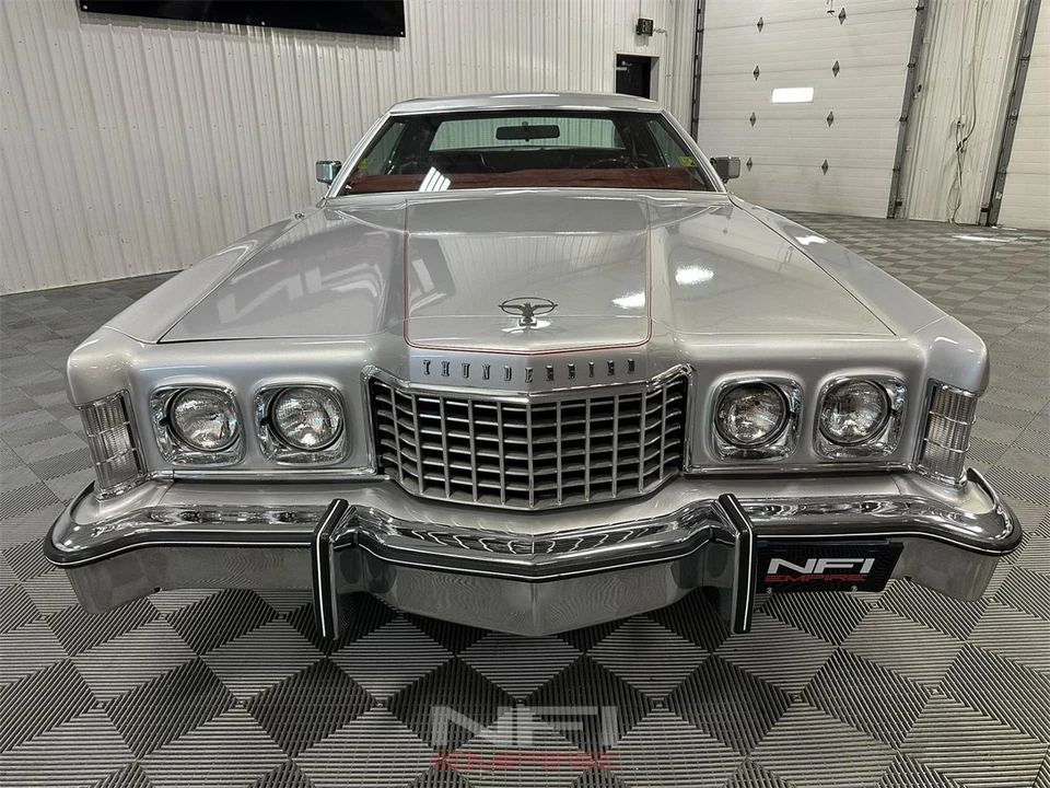 1975 Ford Thunderbird 6th Gen - Image 4 of 31