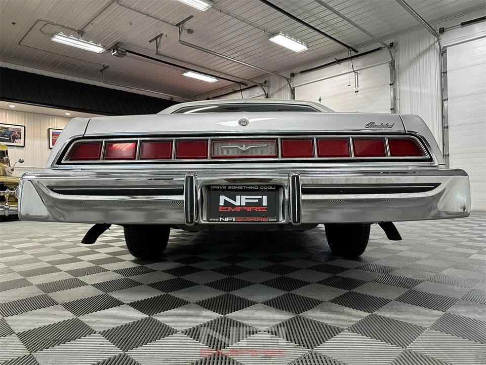 1975 Ford Thunderbird 6th Gen - Image 20 of 31