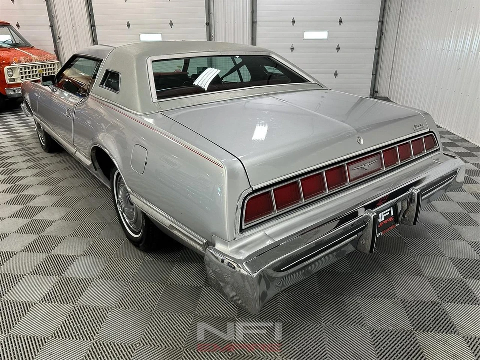1975 Ford Thunderbird 6th Gen - Image 10 of 31