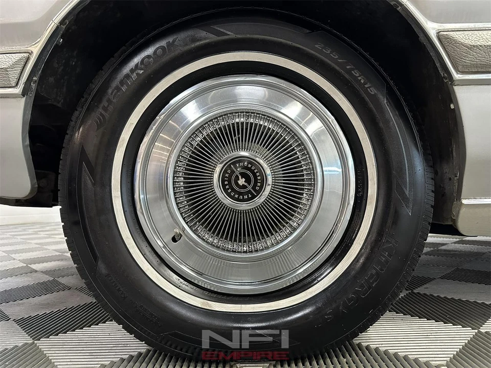 1975 Ford Thunderbird 6th Gen - Image 12 of 31