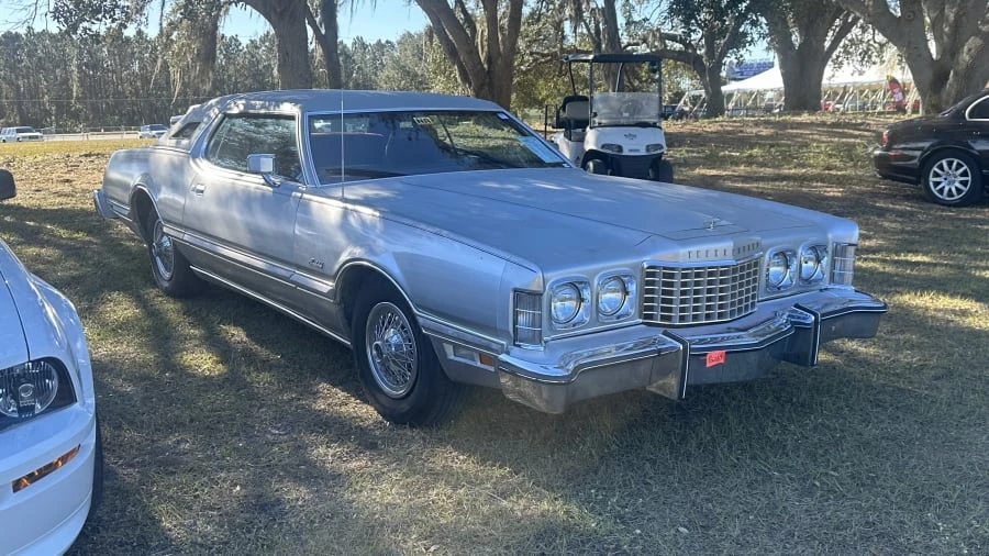 1975 Ford Thunderbird 6th Gen - Image 3 of 11