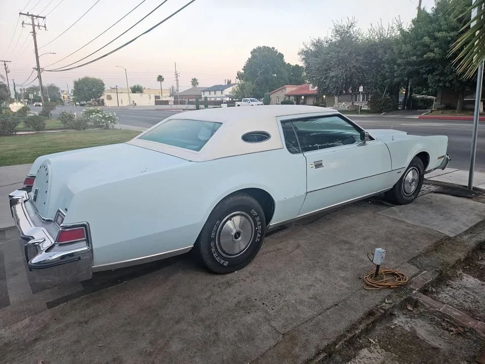 1975 Lincoln Continental Mark IV - Image 4 of 13