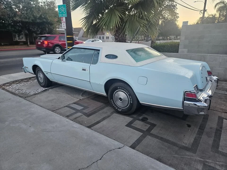 1975 Lincoln Continental Mark IV - Image 5 of 13