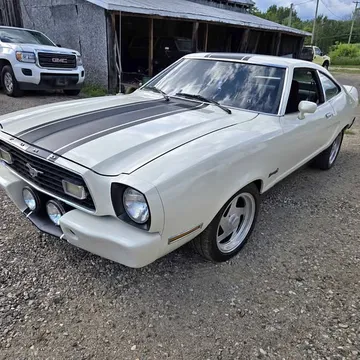 1975 Ford Mustang II Fastback