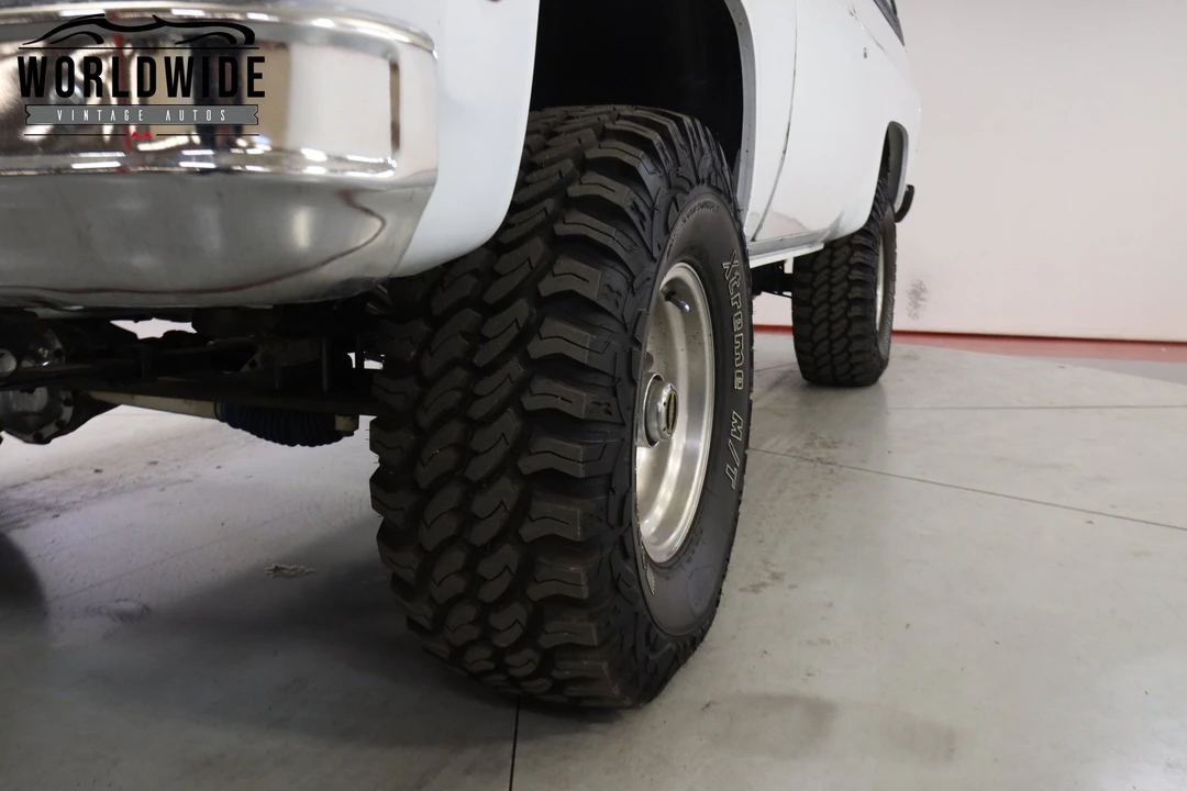 1975 GMC Jimmy 2nd Gen - Image 11 of 12