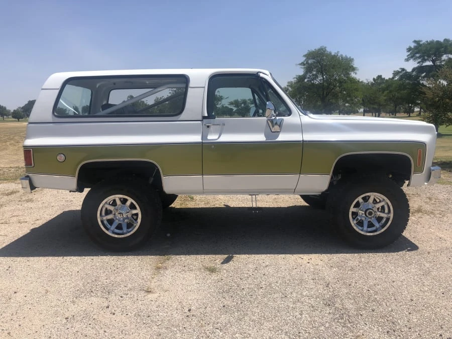 1975 GMC Jimmy 2nd Gen - Image 2 of 11