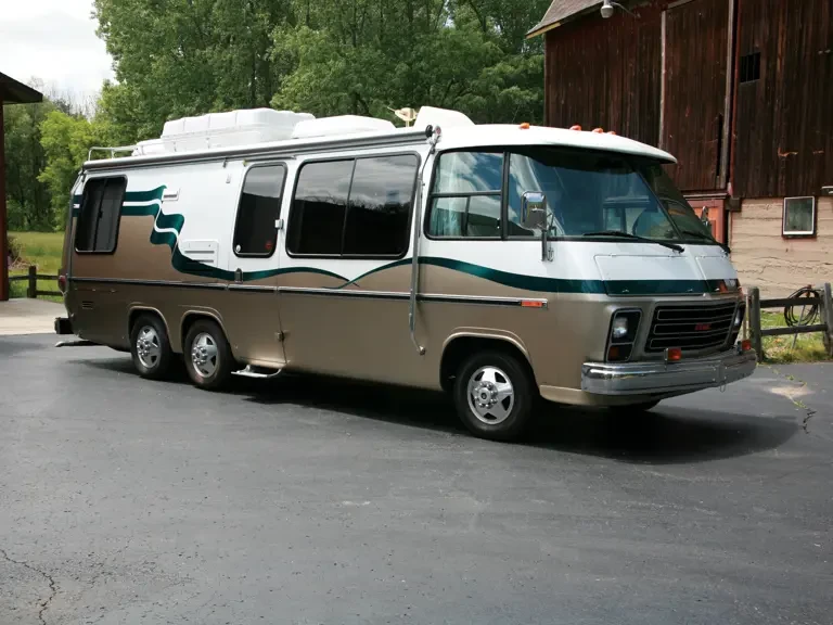 1975 GMC Motorhome - Image 2 of 2