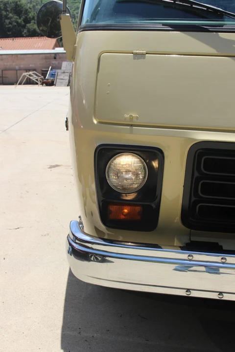 1975 GMC Motorhome - Image 17 of 31