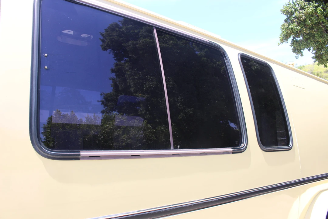 1975 GMC Motorhome - Image 29 of 31