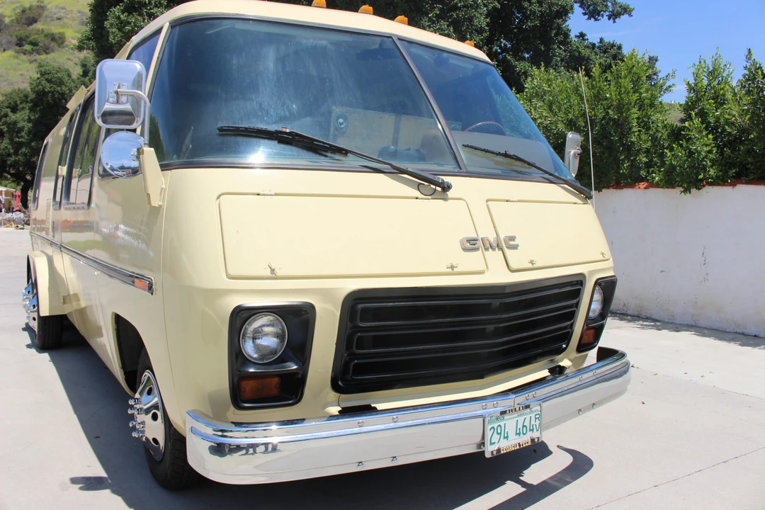 1975 GMC Motorhome - Image 4 of 31