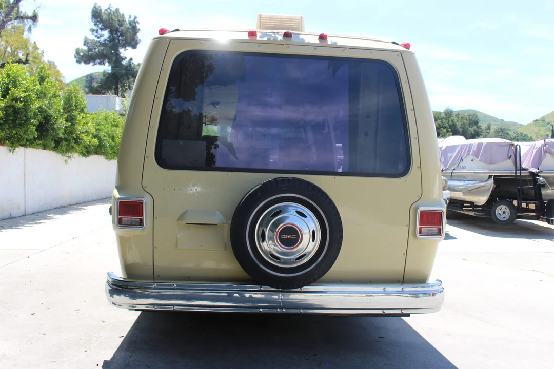 1975 GMC Motorhome - Image 6 of 31