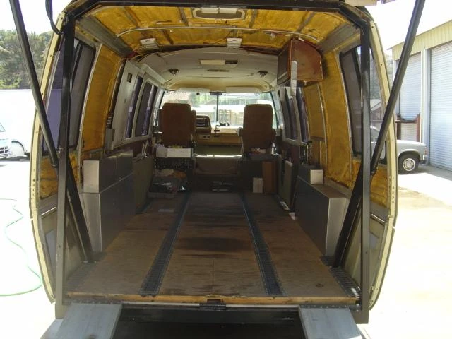 1975 GMC Motorhome - Image 15 of 31