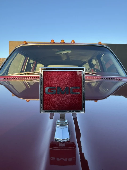 1975 GMC Suburban 7th Gen - Image 31 of 31