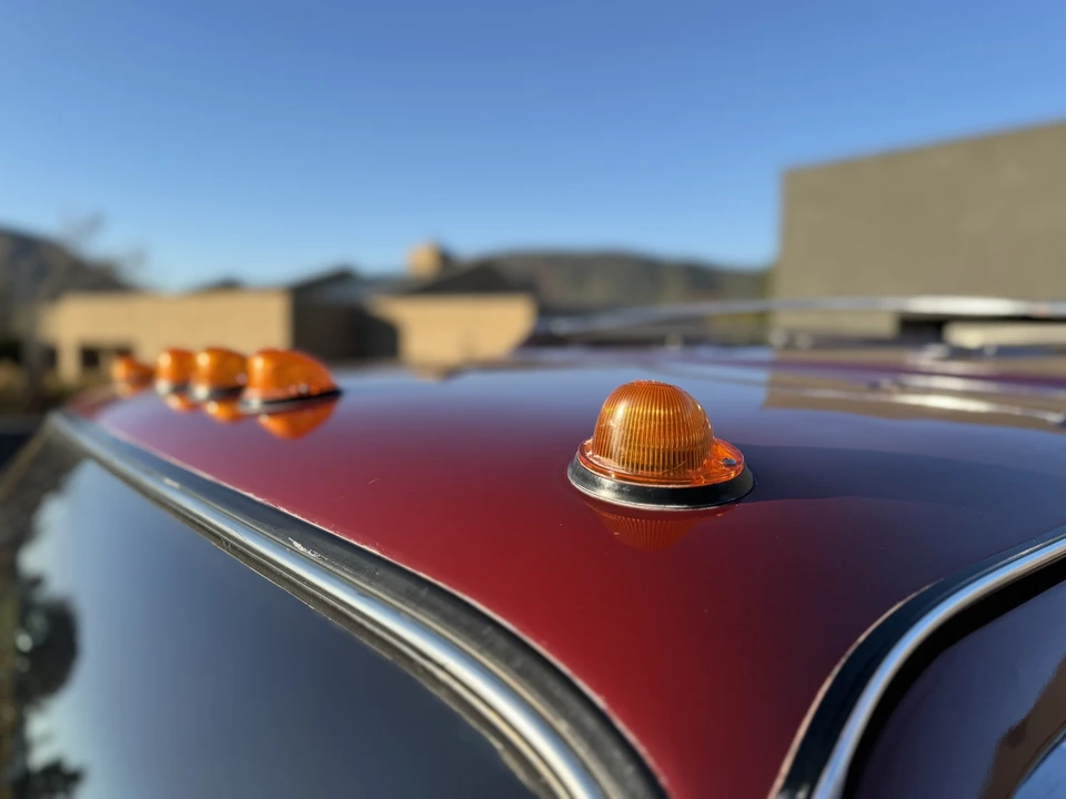 1975 GMC Suburban 7th Gen - Image 24 of 31