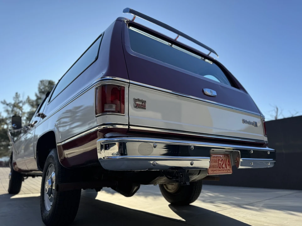 1975 GMC Suburban 7th Gen - Image 20 of 31