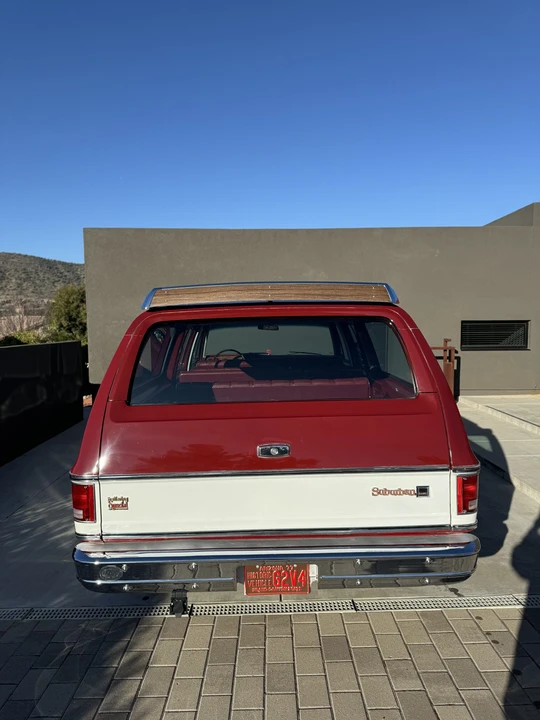 1975 GMC Suburban 7th Gen - Image 13 of 31