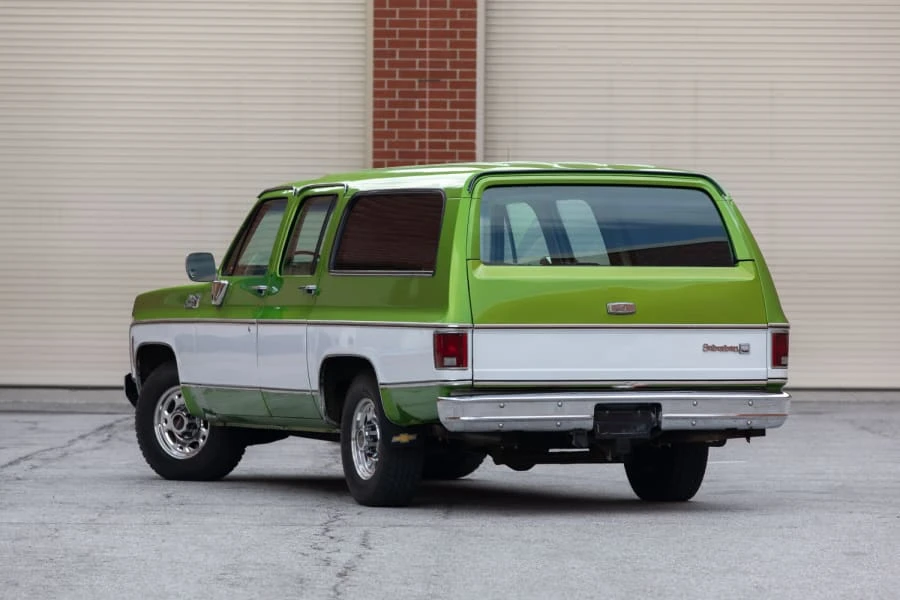 1975 GMC Suburban 7th Gen - Image 15 of 31