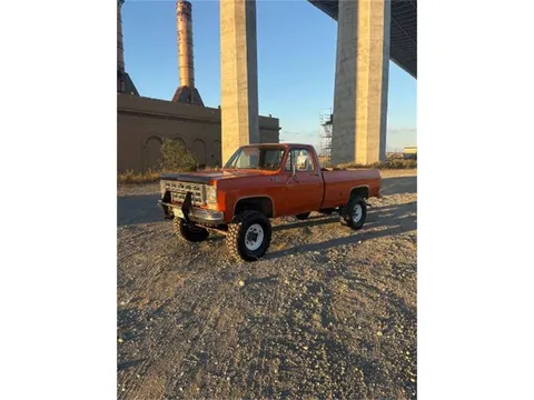 1975 GMC K25 3/4 Ton 4x4 Long Bed