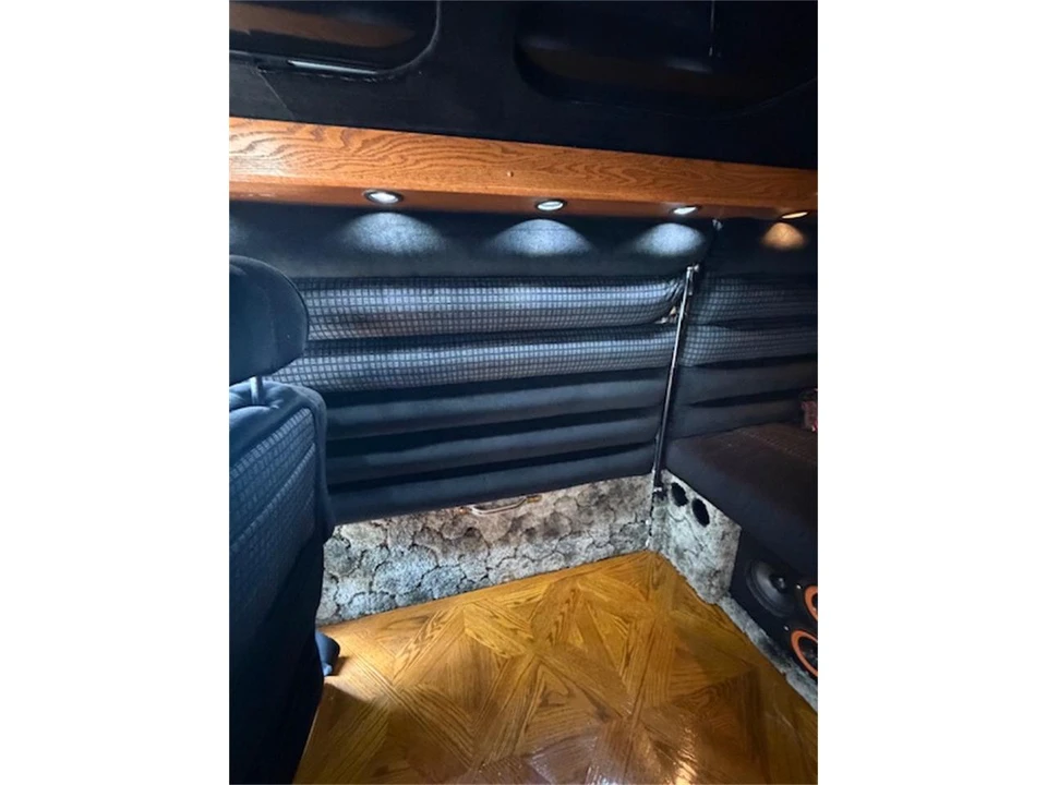 1975 GMC G-series Van - Image 9 of 26